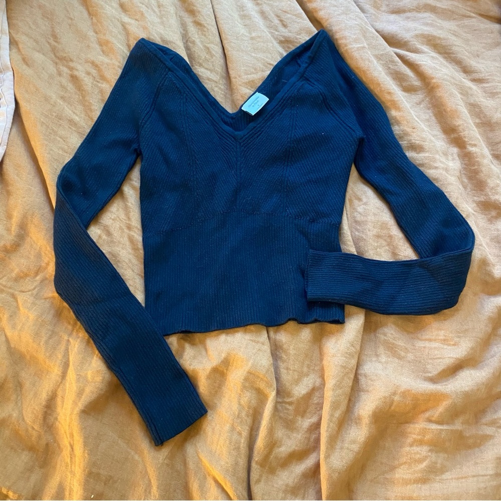 abercrombie black v neck sweater
